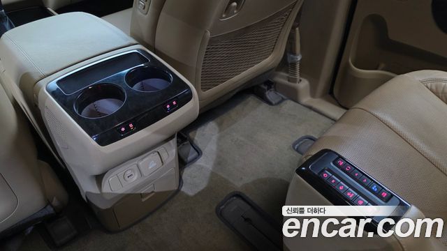 Kia Canival 2019 — photo 29
