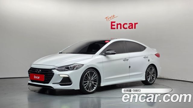Hyundai AVANTE 2017 — photo 1