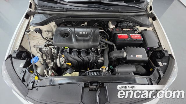 Hyundai AVANTE 2017 — photo 6