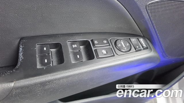 Hyundai AVANTE 2017 — photo 29
