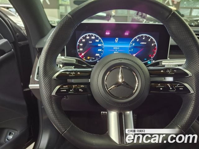 Mercedes-Benz S-Class 2025 — photo 3