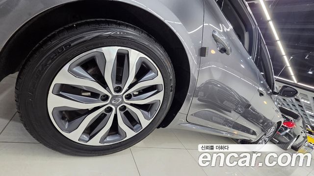 Renault Korea SM6 2016 — photo 7