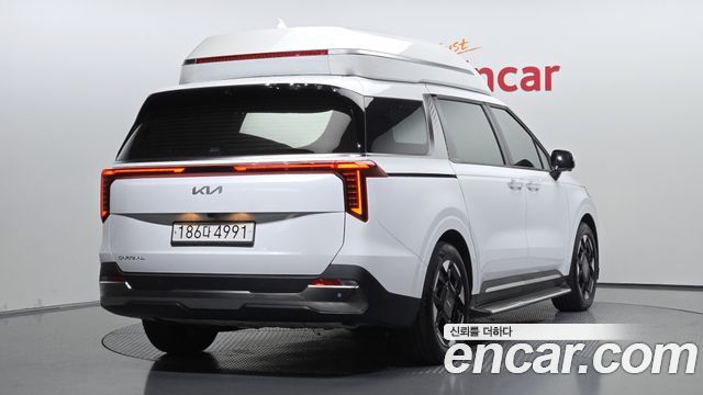 Kia Canival 2025 — photo 2