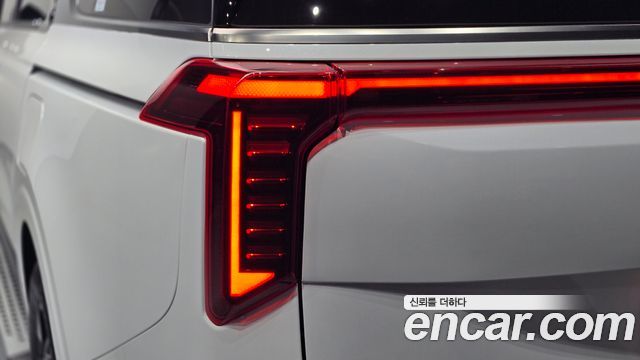 Kia Canival 2025 — photo 9