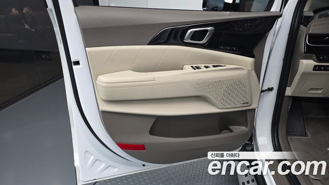 Kia Canival 2025 — photo 14