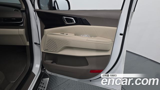 Kia Canival 2025 — photo 15