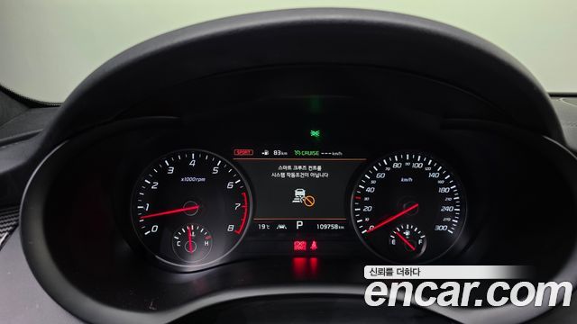 Kia Stinger 2018 — photo 11