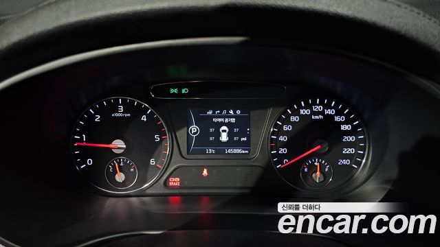 Kia Sorento 2015 — photo 11