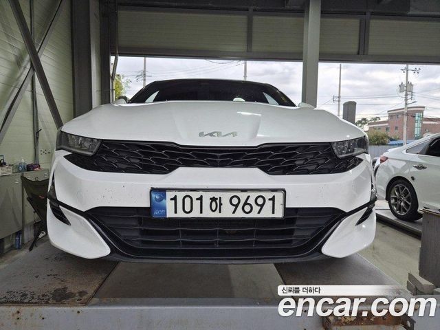 Kia K5 2023 — photo 1