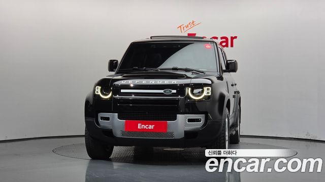 Land Rover Defender 2022 — photo 3