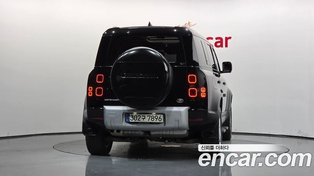 Land Rover Defender 2022 — photo 4