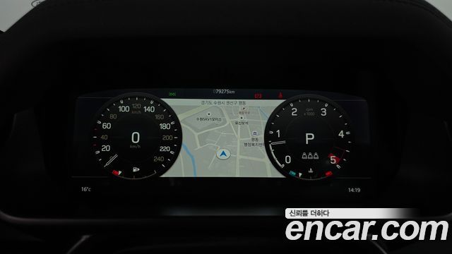 Land Rover Defender 2022 — photo 11