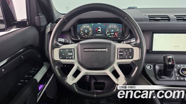 Land Rover Defender 2022 — photo 19