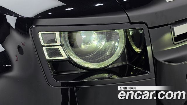 Land Rover Defender 2022 — photo 8