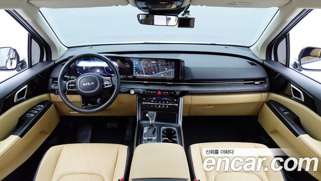 Kia Canival 2023 — photo 7
