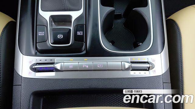 Kia Canival 2023 — photo 18