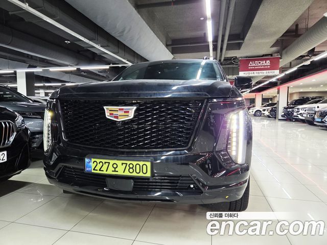 Cadillac Escalade 2025 — photo 1