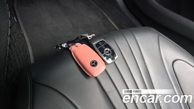 Mercedes-Benz CLS-Class 2019 — photo 25