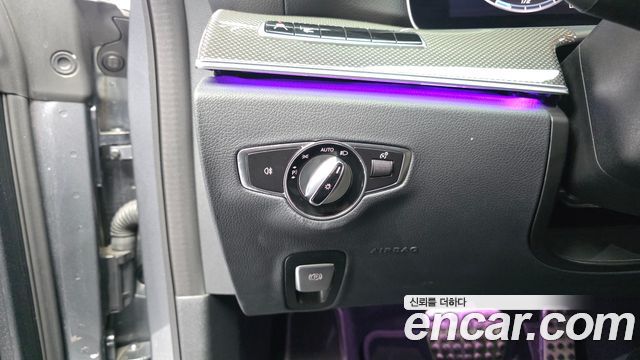 Mercedes-Benz CLS-Class 2019 — photo 28