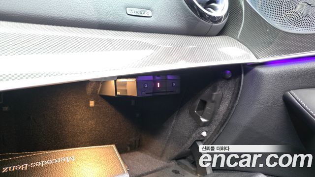 Mercedes-Benz CLS-Class 2019 — photo 34