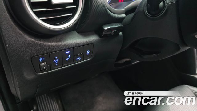 Hyundai Kona 2018 — photo 26