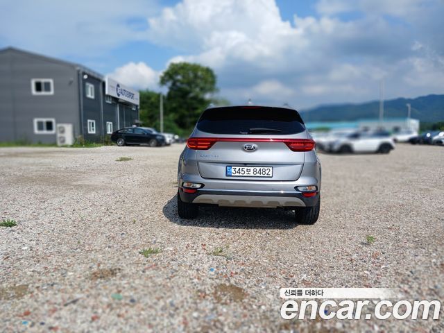 Kia Sportage 2022 — photo 8