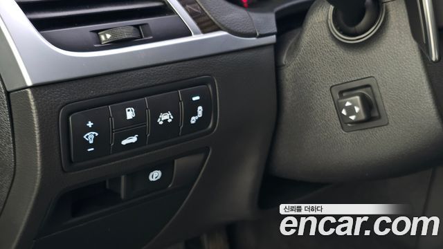 Genesis G80 2019 — photo 18