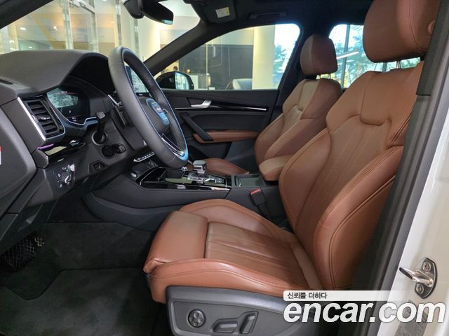 Audi Q5 2024 — photo 10