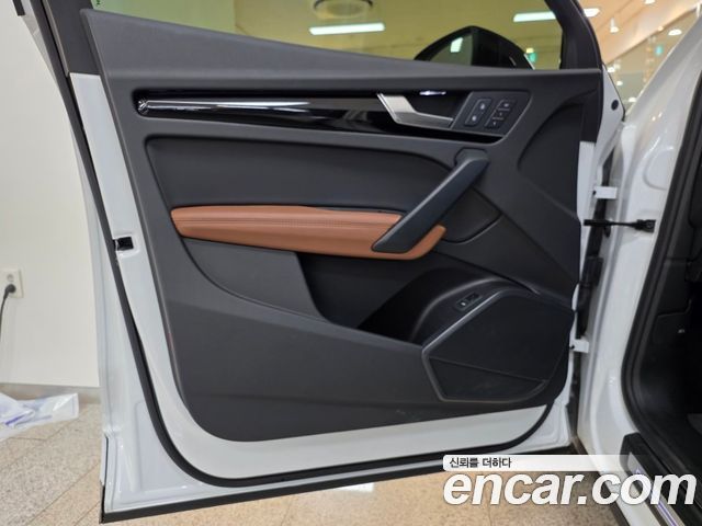 Audi Q5 2024 — photo 12