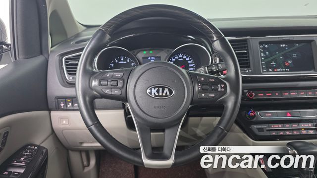 Kia Canival 2019 — photo 19