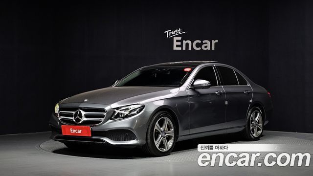 Mercedes-Benz E-Class 2017 — photo 1