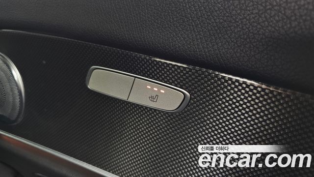 Mercedes-Benz E-Class 2017 — photo 19