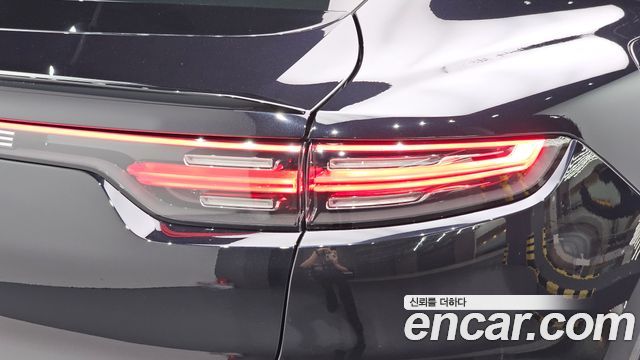 Porsche Cayenne 2022 — photo 9