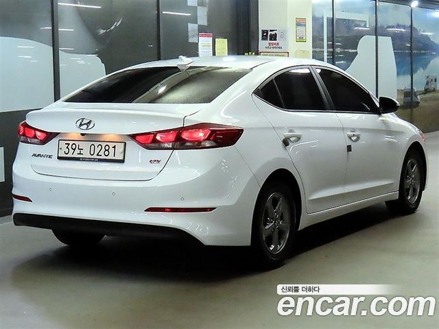 Hyundai AVANTE 2017 — photo 4