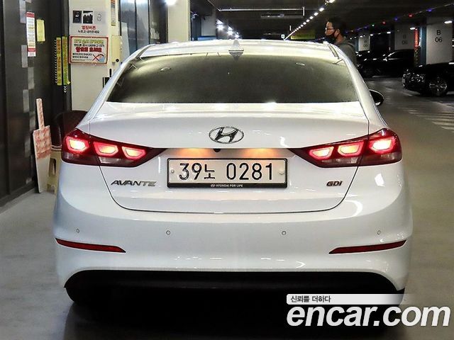 Hyundai AVANTE 2017 — photo 5
