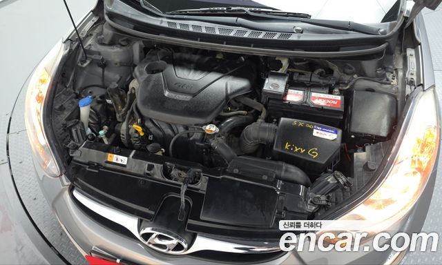 Hyundai AVANTE 2012 — photo 6