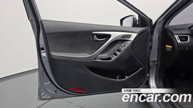 Hyundai AVANTE 2012 — photo 14