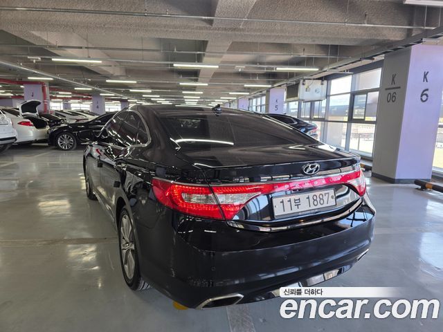 Hyundai Grandeur 2015 — photo 8