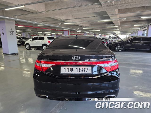 Hyundai Grandeur 2015 — photo 9