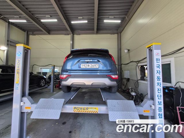 Kia Niro 2023 — photo 2