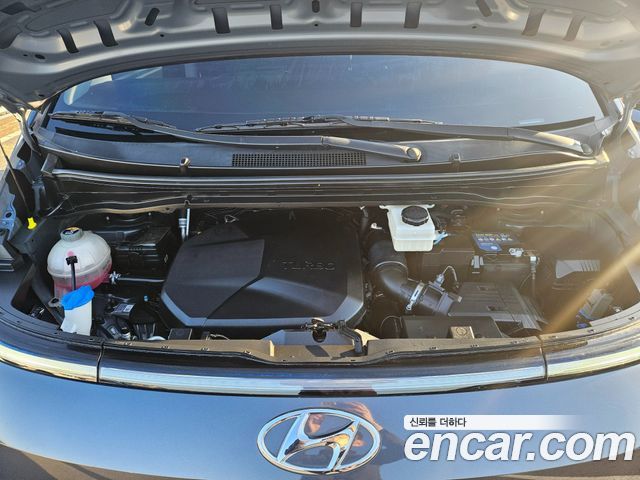 Hyundai Staria 2022 — photo 6
