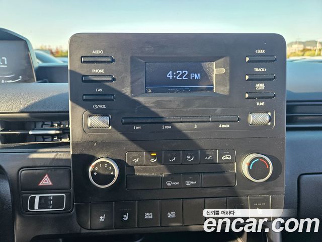 Hyundai Staria 2022 — photo 17