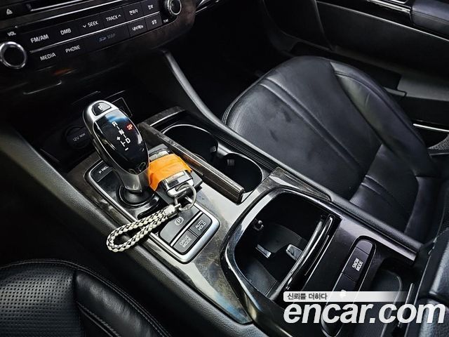 Kia K9 2015 — photo 8