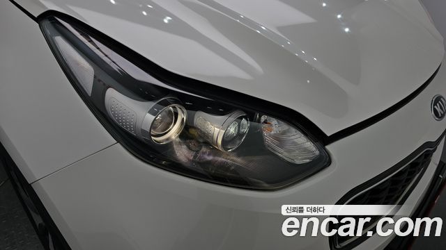 Kia Sportage 2016 — photo 8