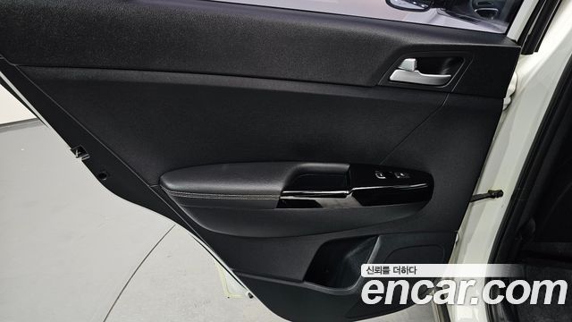 Kia Sportage 2016 — photo 15