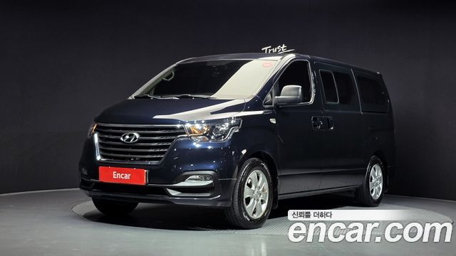 Hyundai Starex 2020 — photo 1
