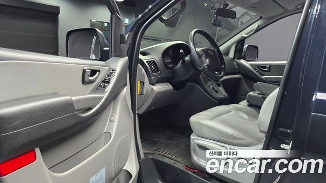 Hyundai Starex 2020 — photo 13