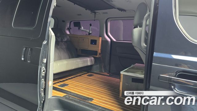 Hyundai Starex 2020 — photo 18