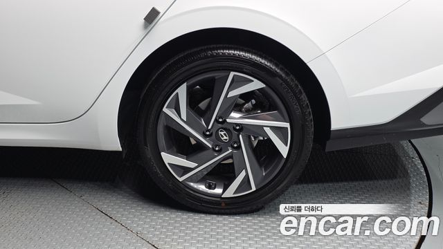 Hyundai AVANTE 2026 — photo 7