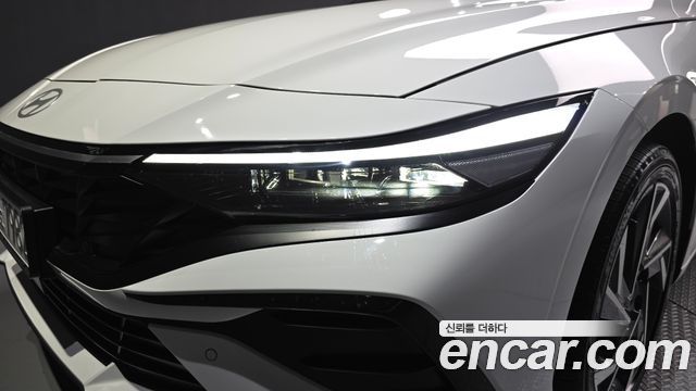 Hyundai AVANTE 2026 — photo 8